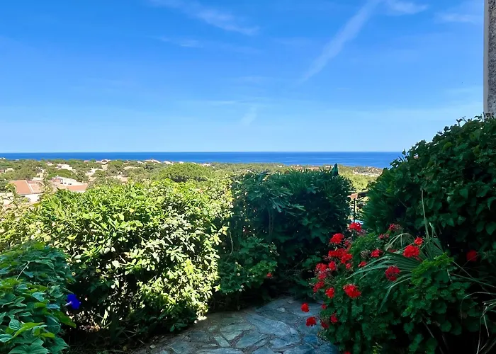 Joli Studio Vue Mer Avec Terrasse Et Jardinet A Sant Ambroggio