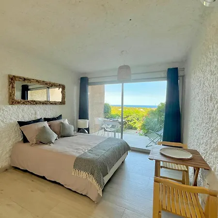 Joli Studio Vue Mer Avec Terrasse Et Jardinet A Sant Ambroggio Lumio  Exterior foto